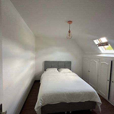 Appartement Calme Moderne Proche De Disneyland Wifi & Cafe Gratuit & Arrivee Autonome ブシー・サン ・ジョルジュ エクステリア 写真