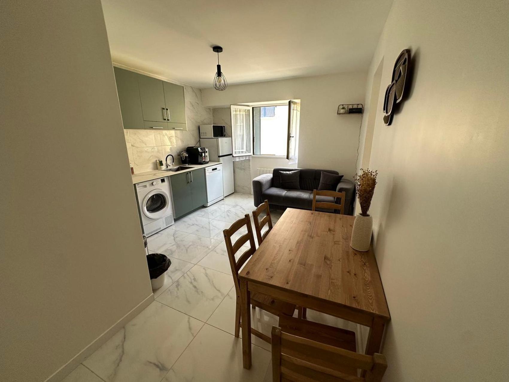 Appartement Calme Moderne Proche De Disneyland Wifi & Cafe Gratuit & Arrivee Autonome ブシー・サン ・ジョルジュ エクステリア 写真