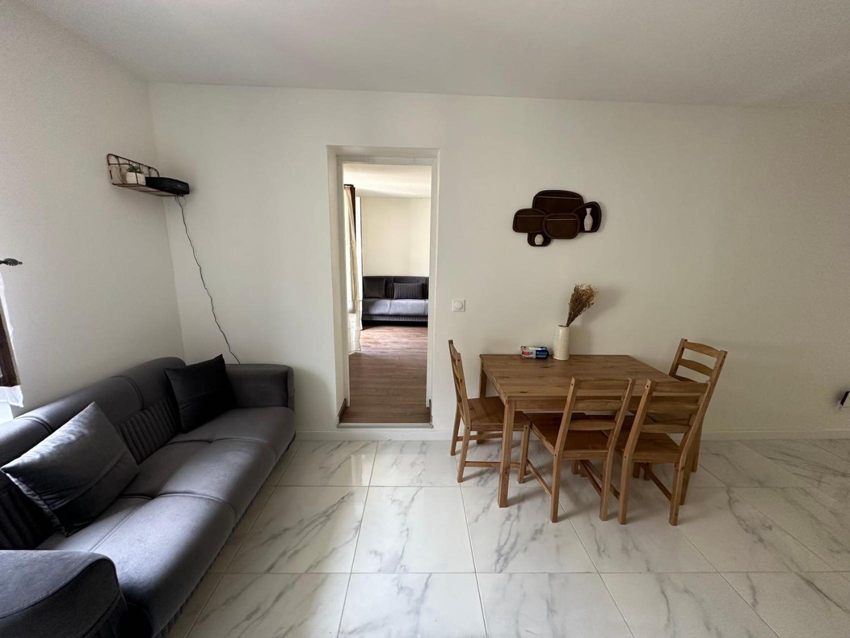 Appartement Calme Moderne Proche De Disneyland Wifi & Cafe Gratuit & Arrivee Autonome ブシー・サン ・ジョルジュ エクステリア 写真