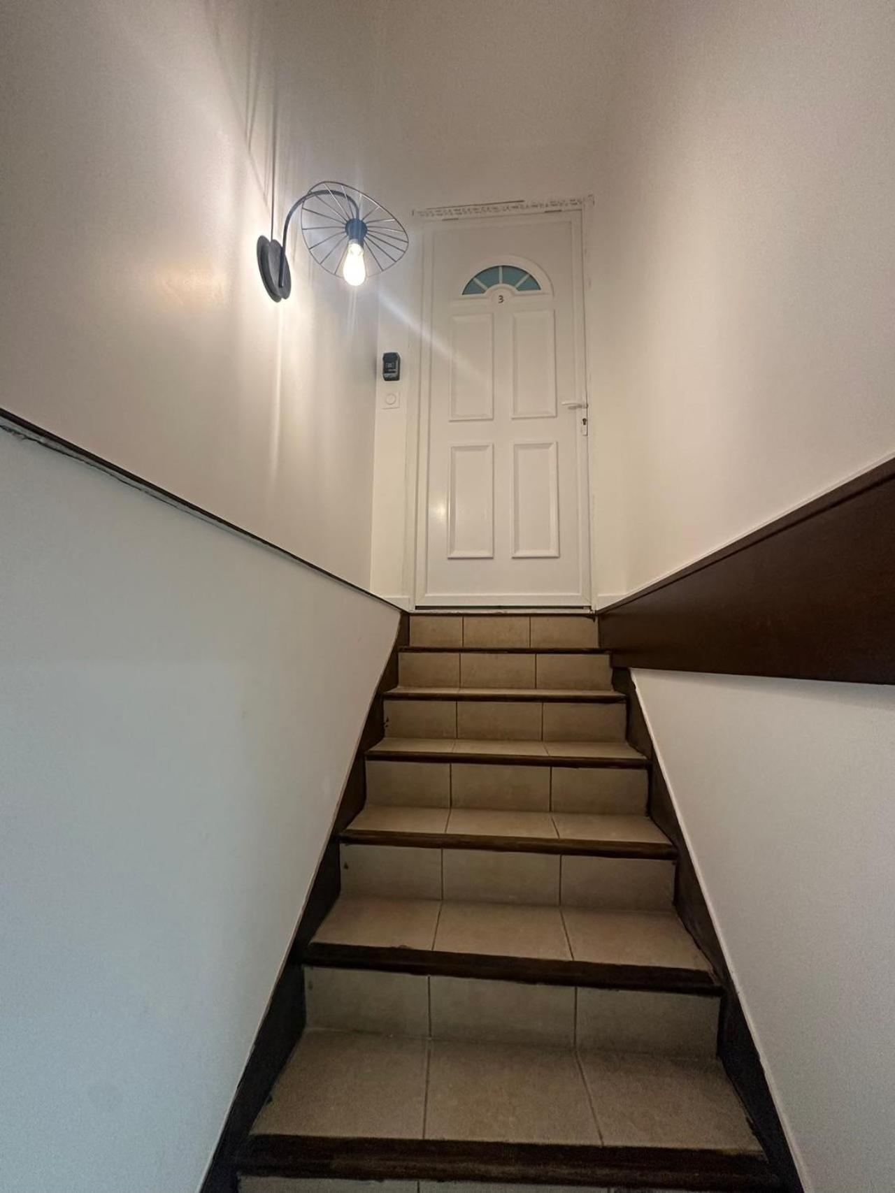 Appartement Calme Moderne Proche De Disneyland Wifi & Cafe Gratuit & Arrivee Autonome ブシー・サン ・ジョルジュ エクステリア 写真