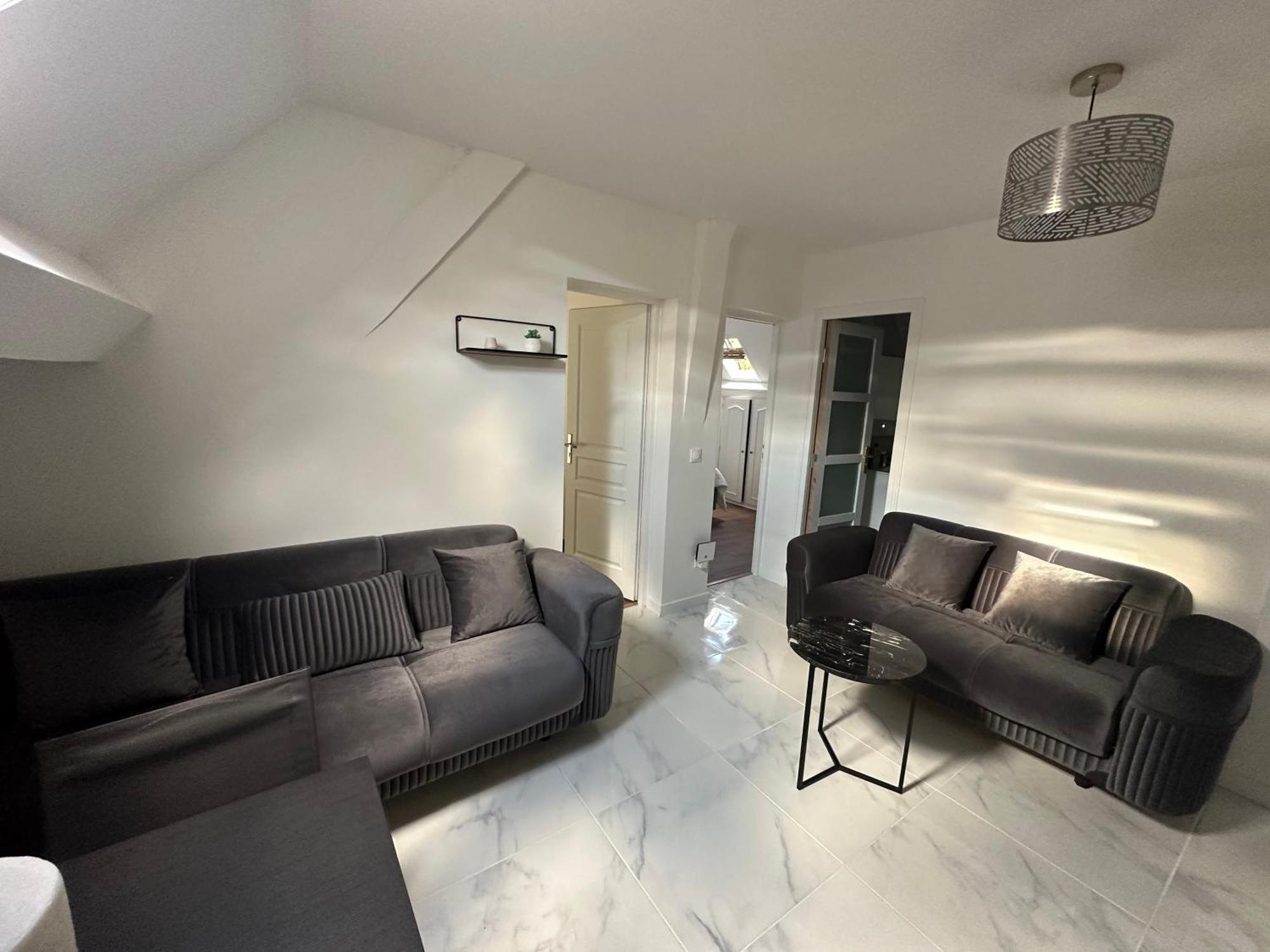 Appartement Calme Moderne Proche De Disneyland Wifi & Cafe Gratuit & Arrivee Autonome ブシー・サン ・ジョルジュ エクステリア 写真
